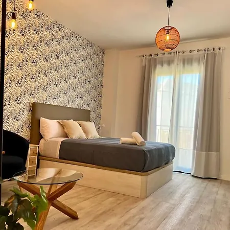 Appartement With Private Rooftop By Easytrip Málaga