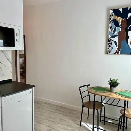 With Private Rooftop By Easytrip Appartement *